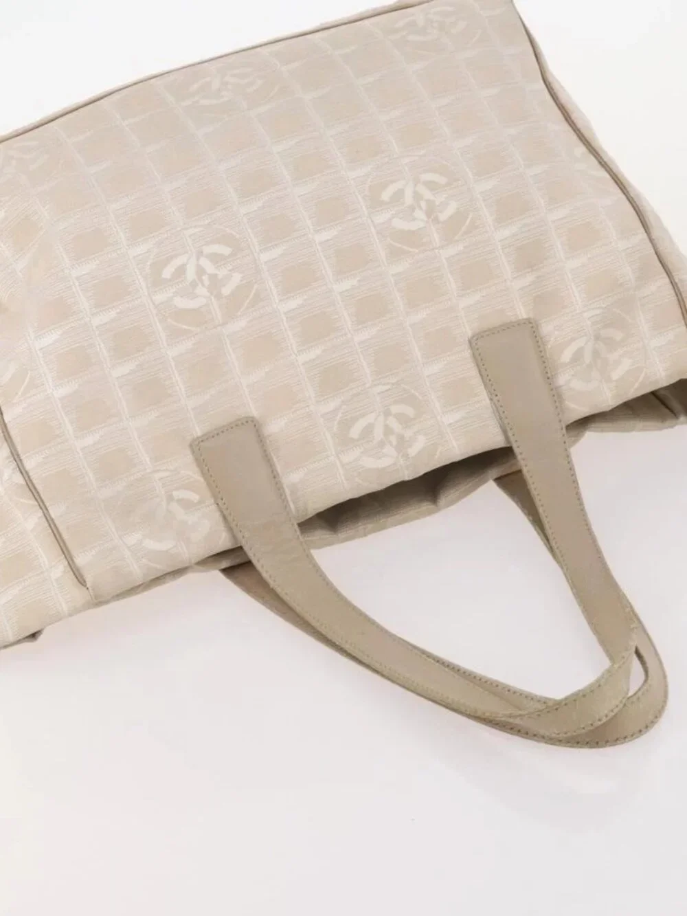 CHANEL New Travel Line Tote Bag Nylon 4 Set Beige CC Auth ti3920